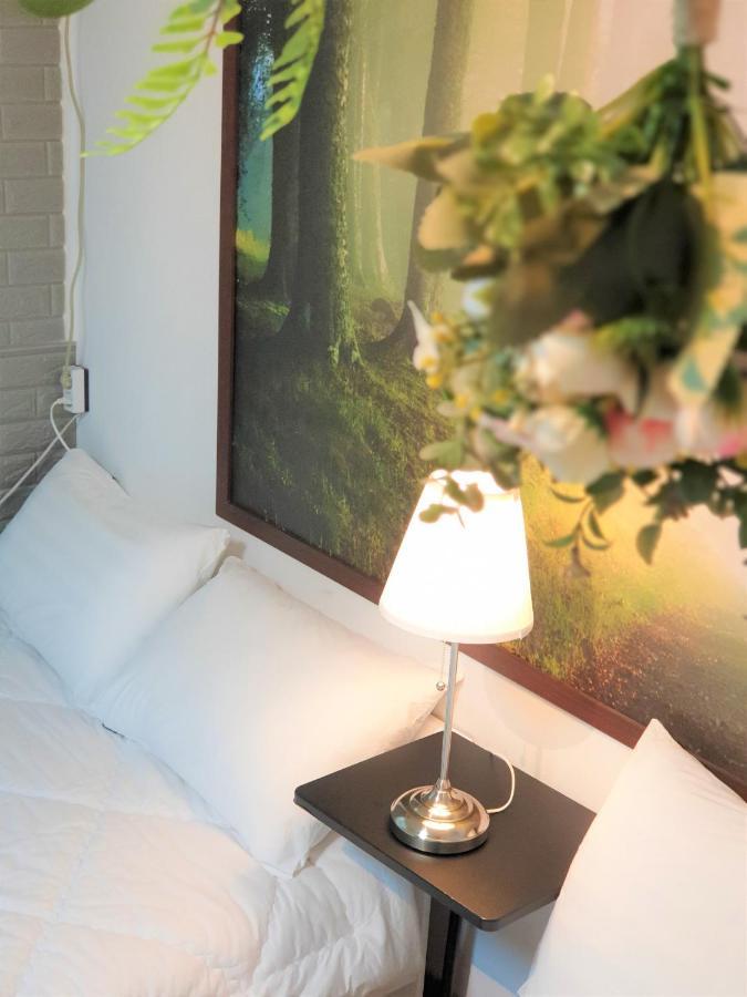 Ewha Hostel Сеул Экстерьер фото