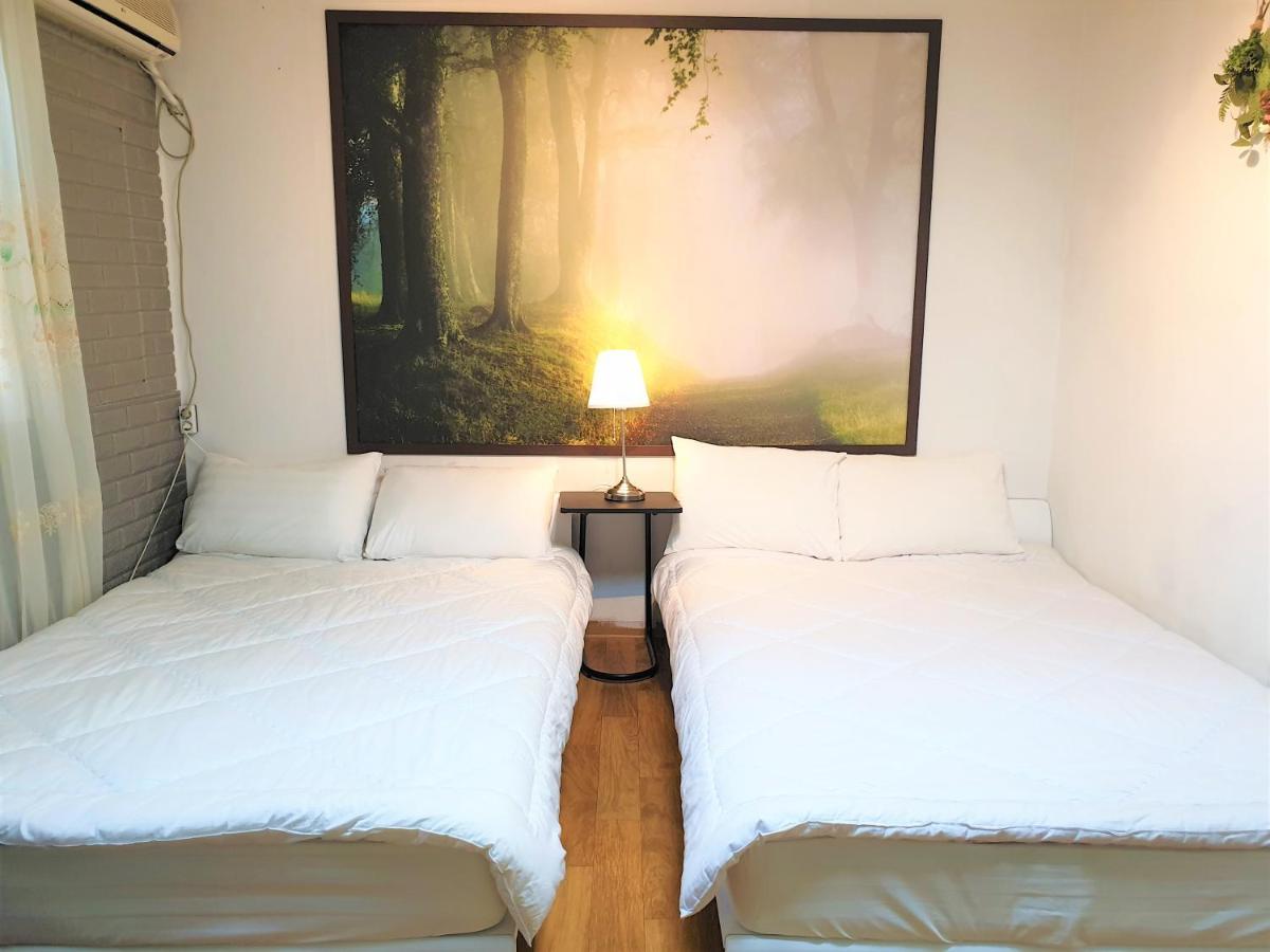 Ewha Hostel Сеул Экстерьер фото