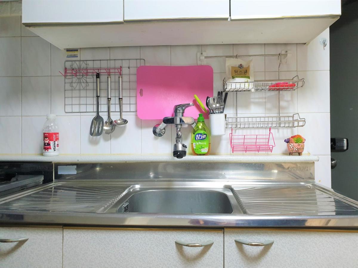 Ewha Hostel Сеул Экстерьер фото