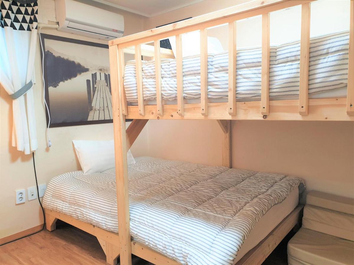 Ewha Hostel Сеул Экстерьер фото