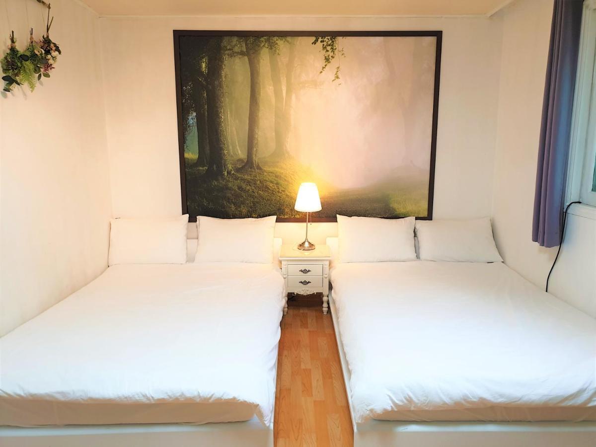 Ewha Hostel Сеул Экстерьер фото