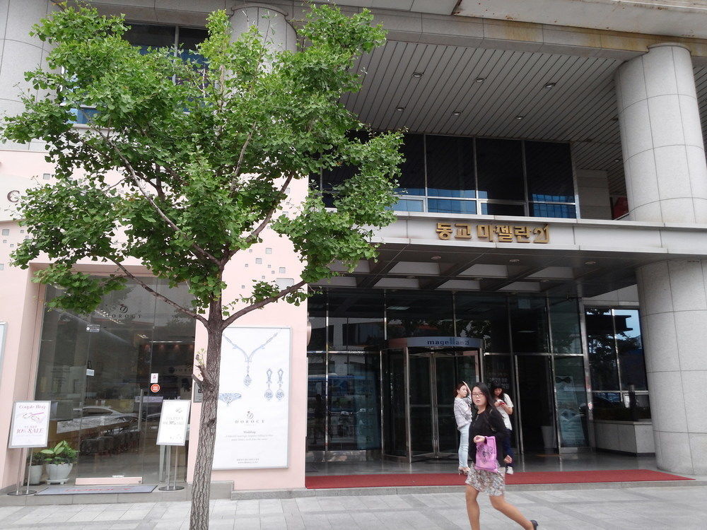 Ewha Hostel Сеул Экстерьер фото